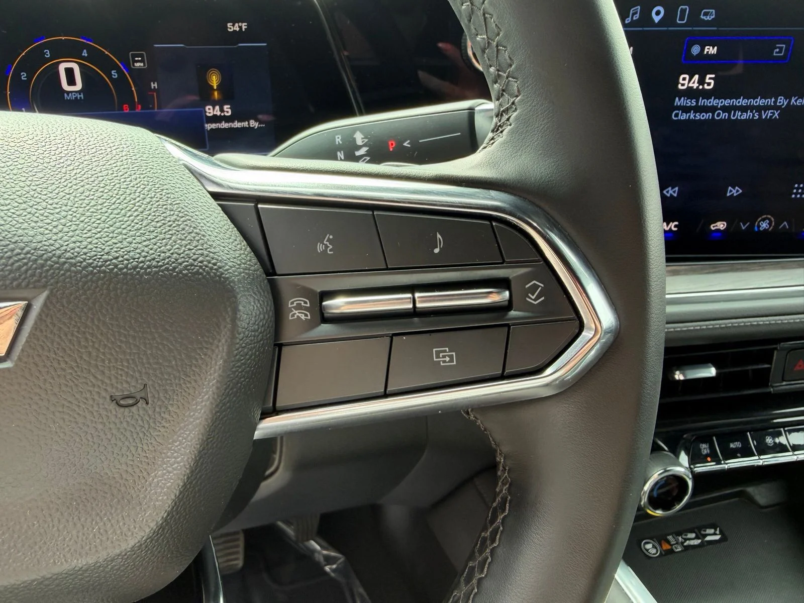 Used 2025 White Chevrolet LT image 15