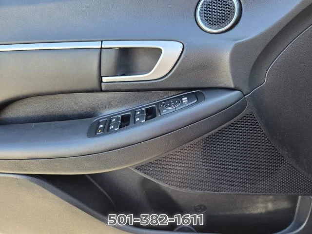 Used 2024 Black Hyundai SEL image 28