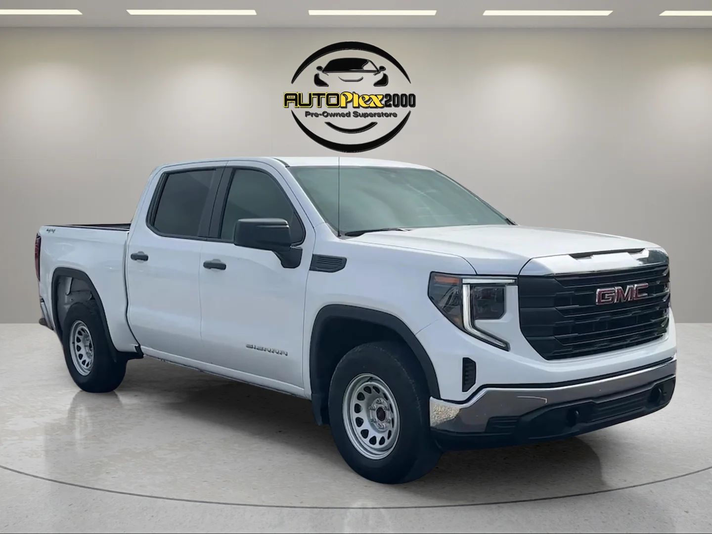 2023 GMC Sierra 4WD Crew Cab Short Box Pro's photo