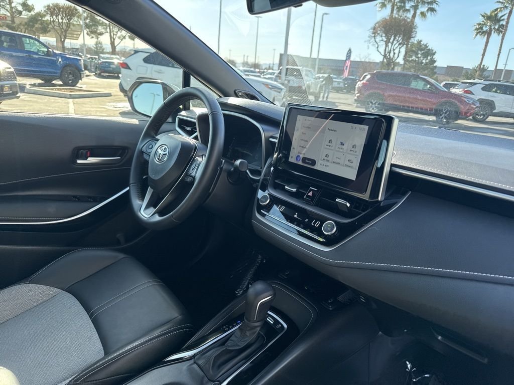 2025 Toyota Corolla Hatchback XSE - Photo 22