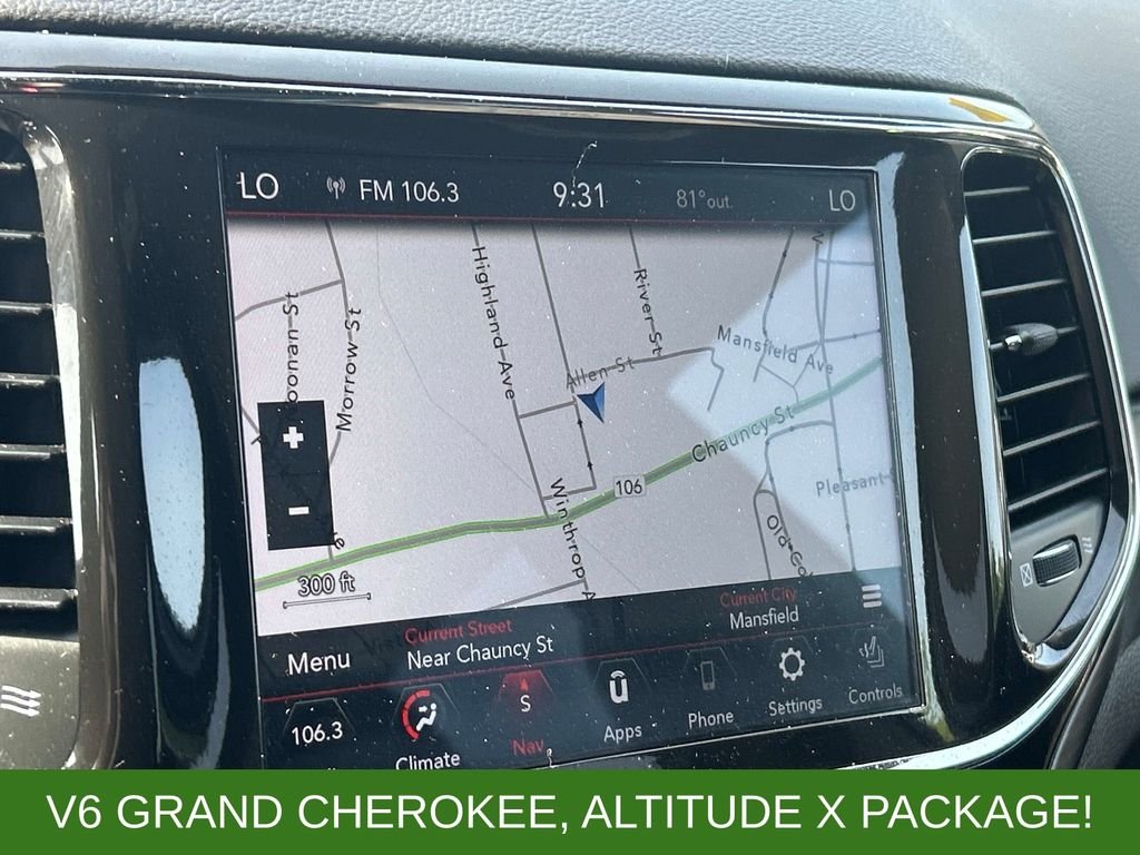 Used 2021 Black Jeep Laredo X image 28