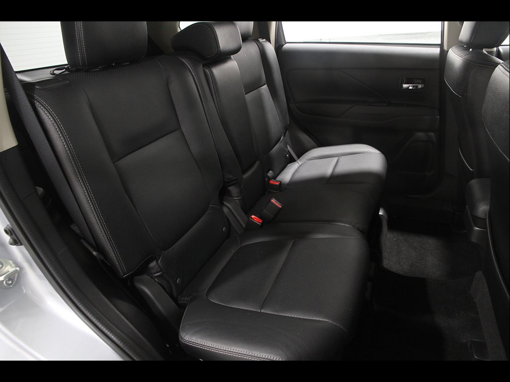 2017 Mitsubishi Outlander GT - Photo 19