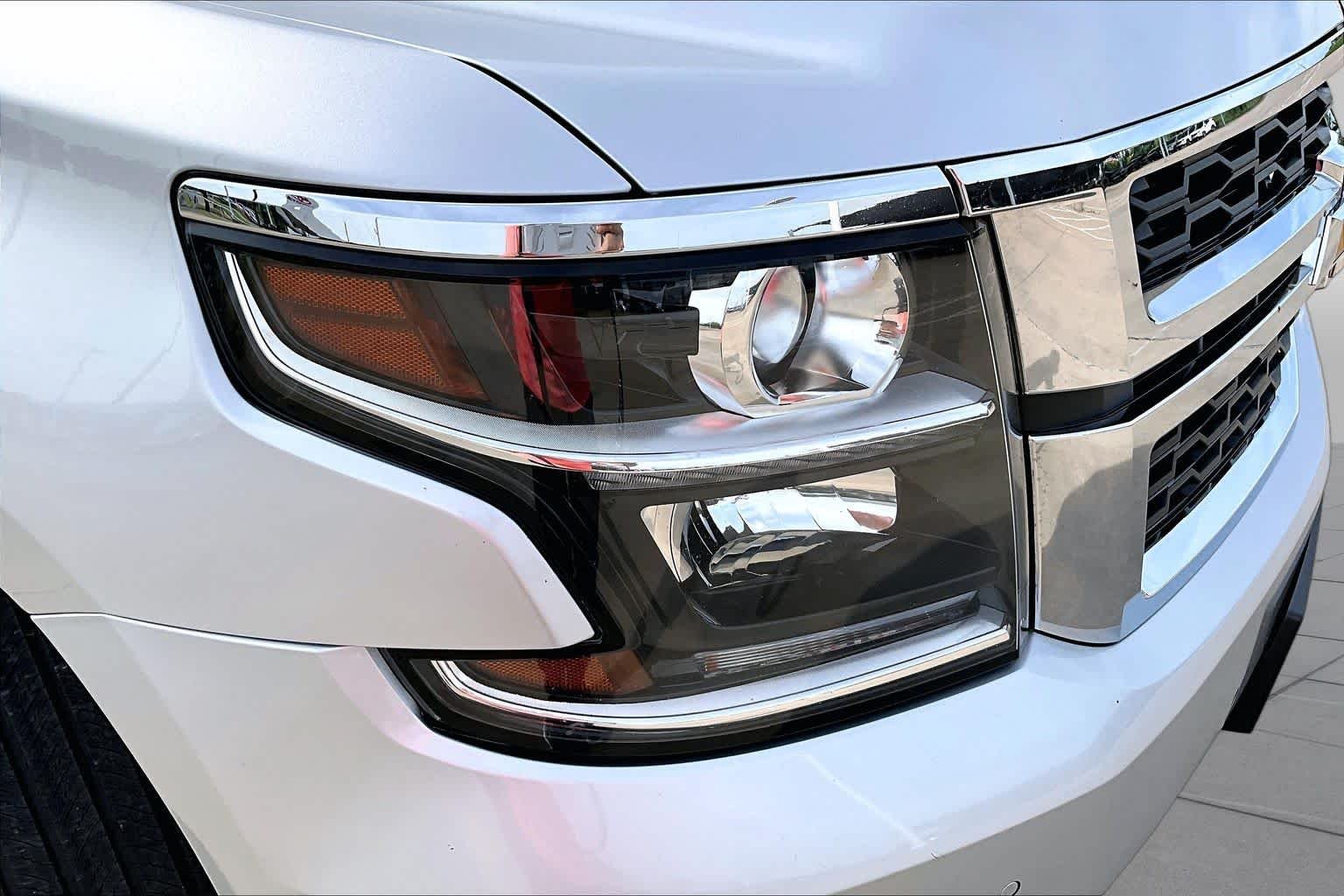 Used 2019 Silver Ice Metallic Chevrolet LT image 27