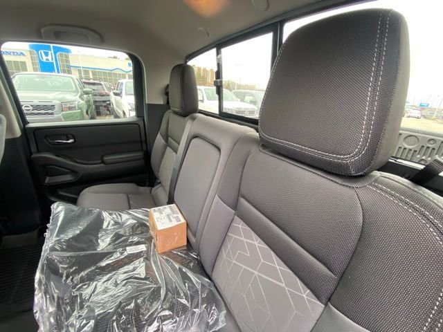 New 2026 Super Black Nissan Crew Cab SV image 12