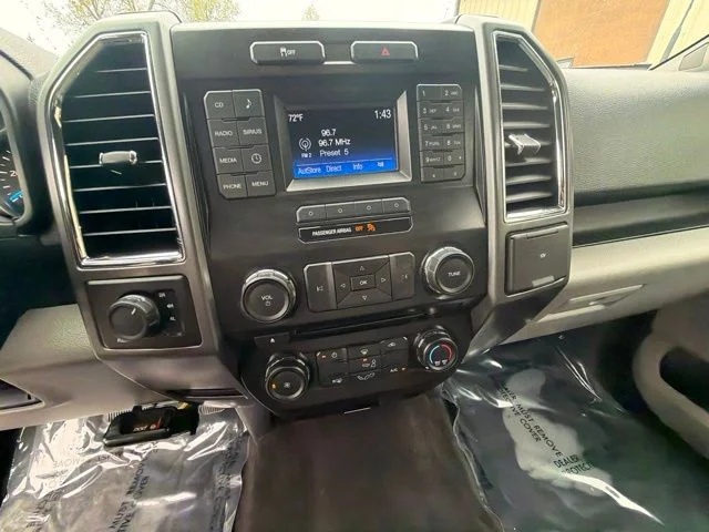 Used 2015 Silver Ford XLT image 21