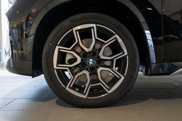 Certified Used 2026 Black Sapphire Metallic BMW xDrive28i image 10