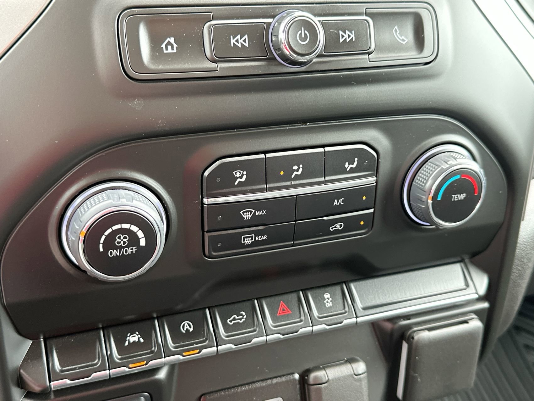 Used 2025 Black Chevrolet Custom image 18