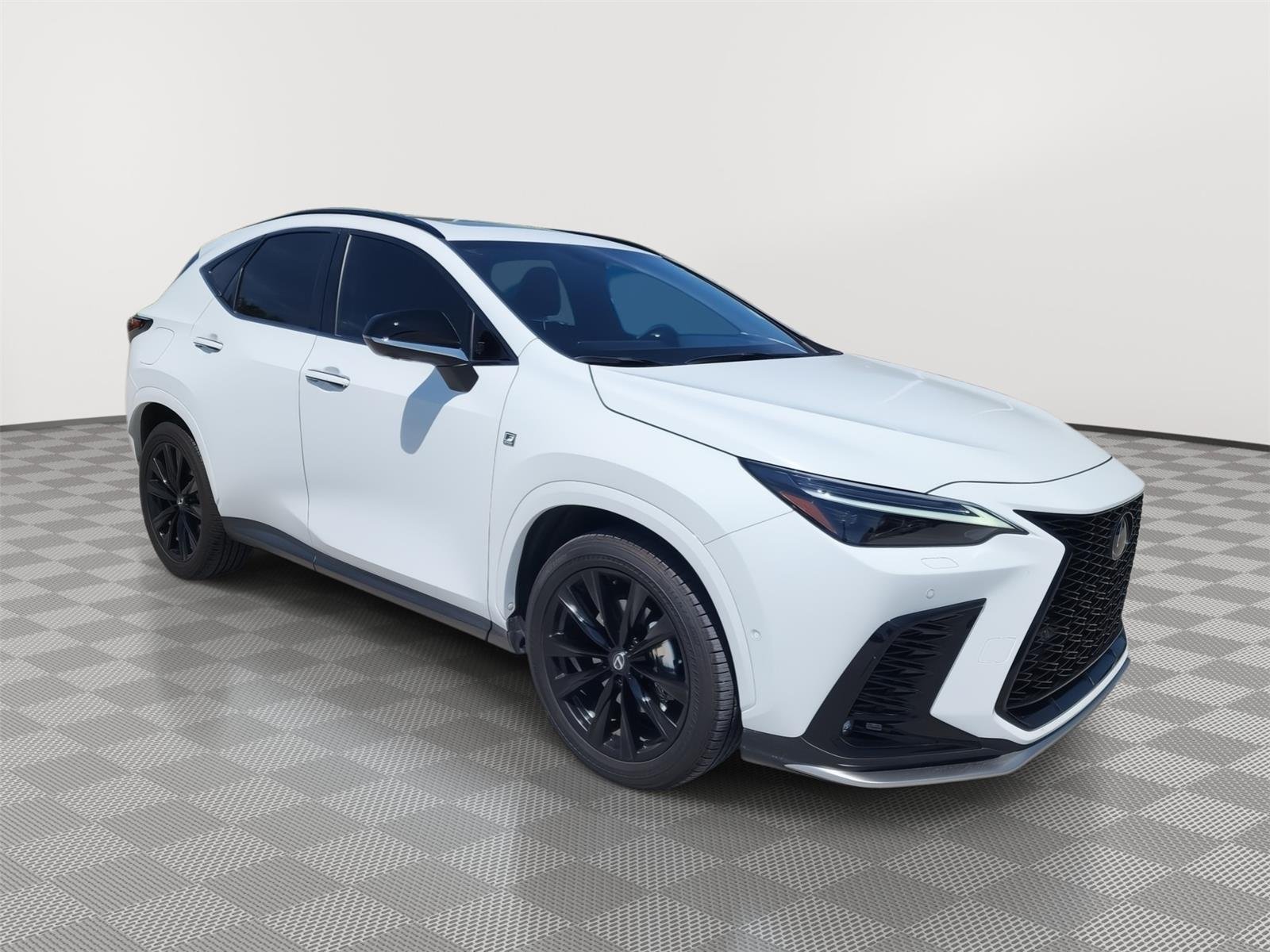 Used 2025 Ultra White Lexus NX 450h+ F SPORT Handling image 3