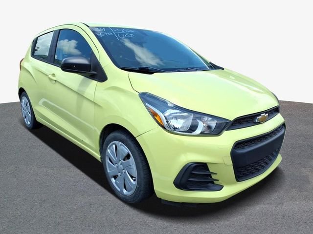 Used 2018 Gold Chevrolet LS image 4