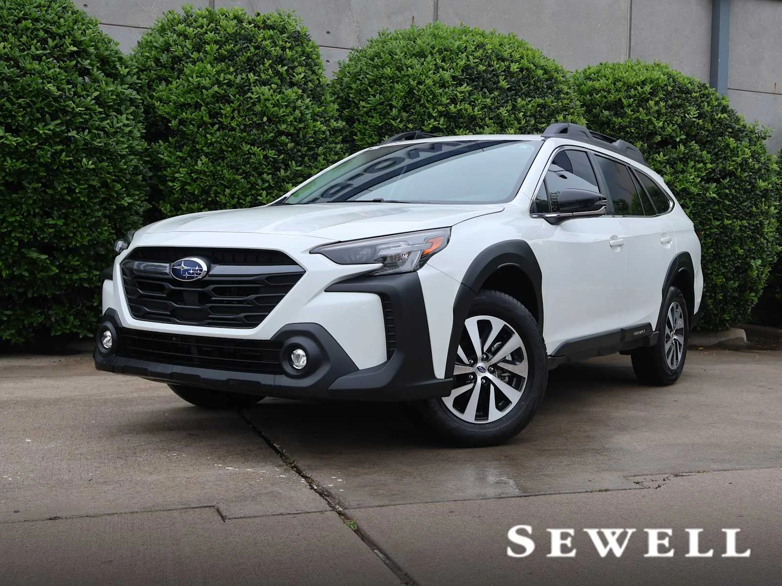 2025 Subaru Outback Premium's photo