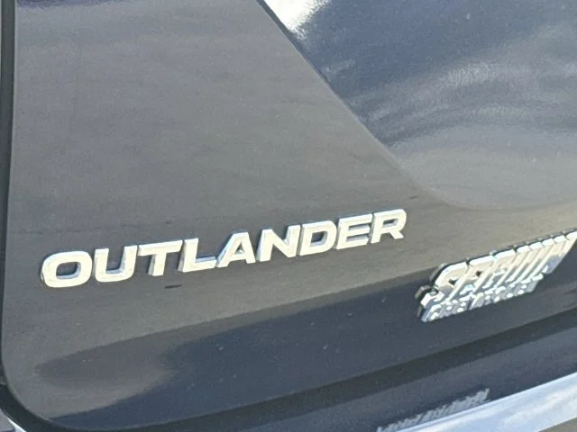 2024 Mitsubishi Outlander SE - Photo 33