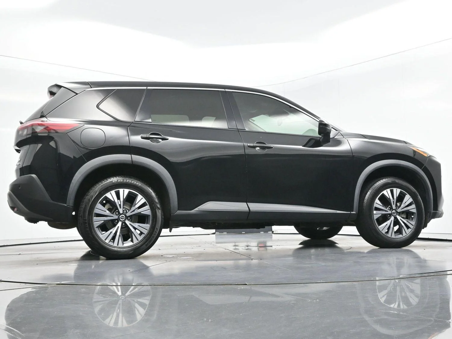 Used 2021 Super Black Nissan SV image 49