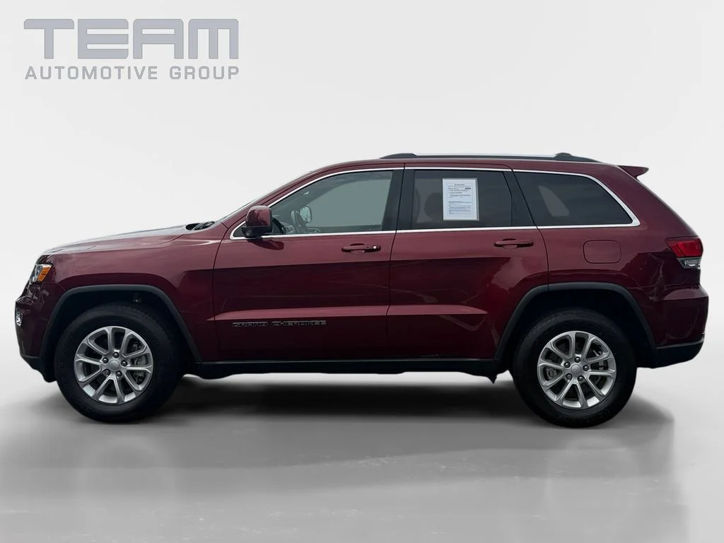 Used 2021 Red Jeep Laredo E image 4