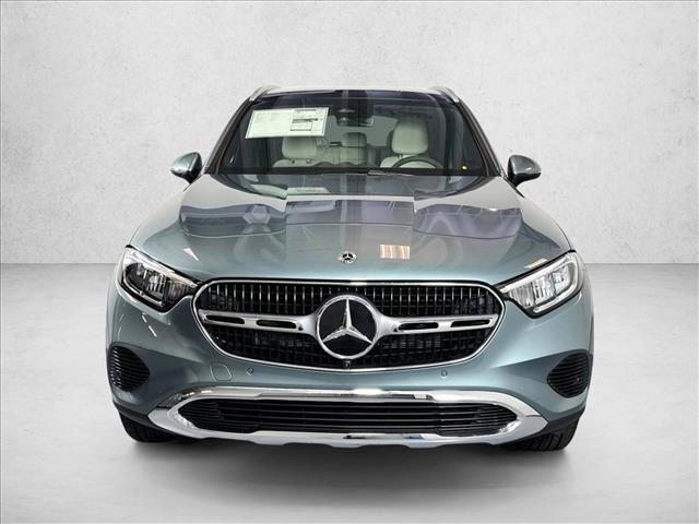 New 2026 Verde Silver Metallic Mercedes-Benz GLC 300 image 32