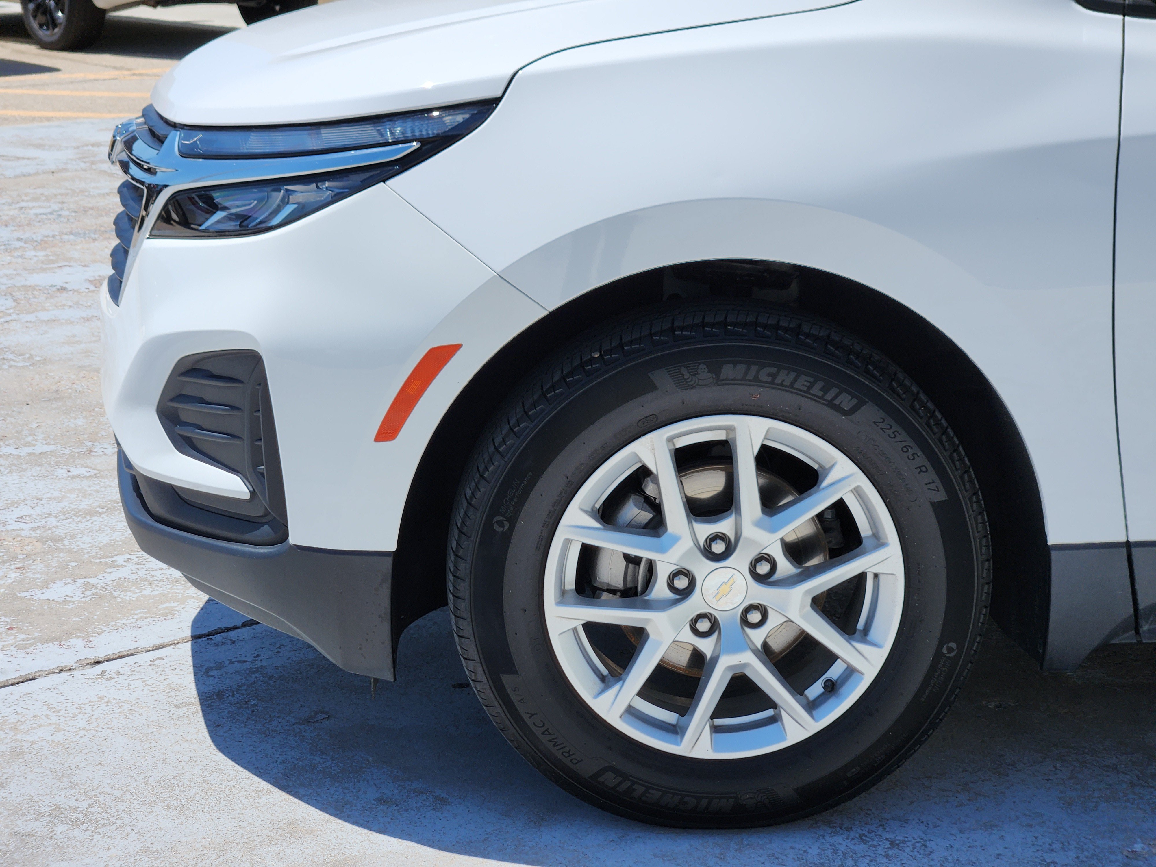 Used 2024 Summit White Chevrolet LS image 9