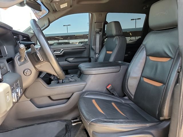 Used 2024 White GMC AT4 image 12