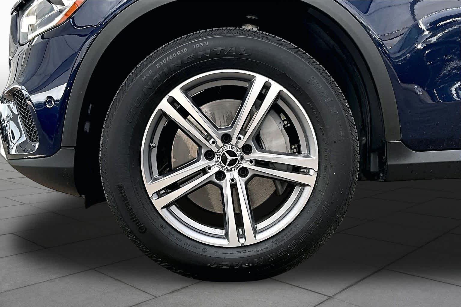 Certified Used 2022 Lunar Blue Metallic Mercedes-Benz GLC 300 image 11