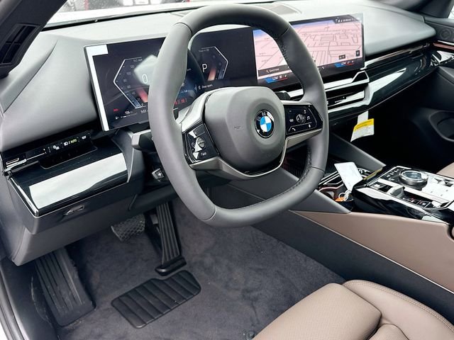 New 2026 White BMW 530i image 7