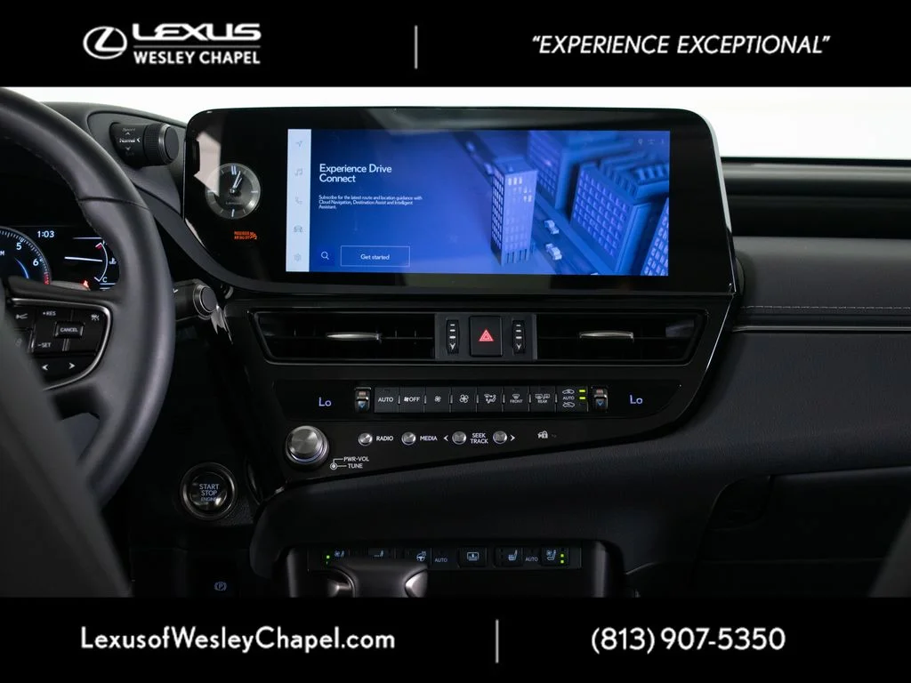 Certified Used 2025 White Lexus 350 image 18