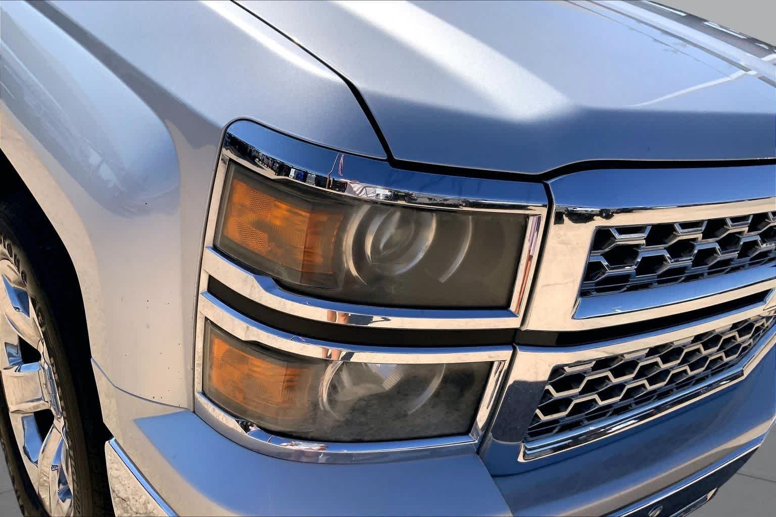 Used 2014 Silver Ice Metallic Chevrolet LTZ image 26