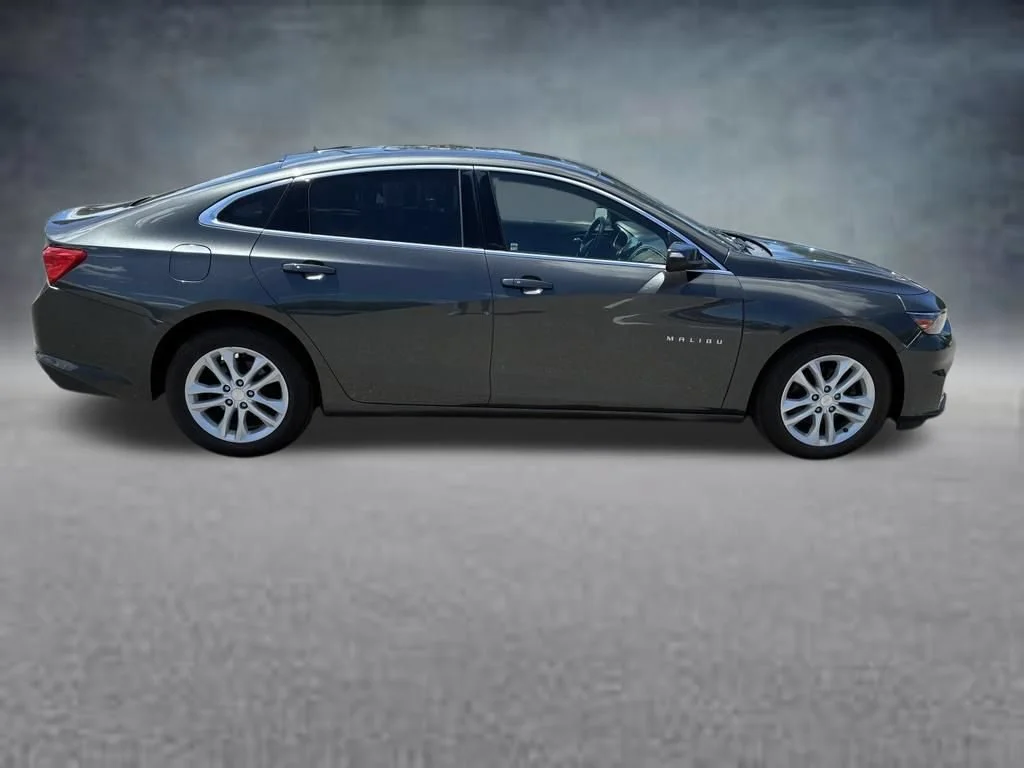Used 2016 NIGHTFALL GRAY METALLIC Chevrolet LT image 7