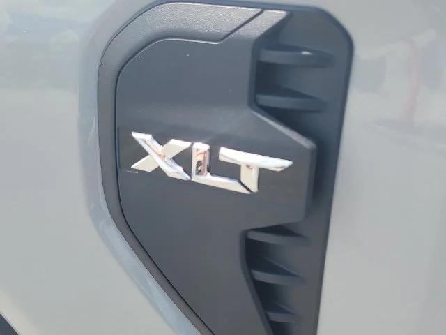 New 2026 Avalanche Ford XLT image 9