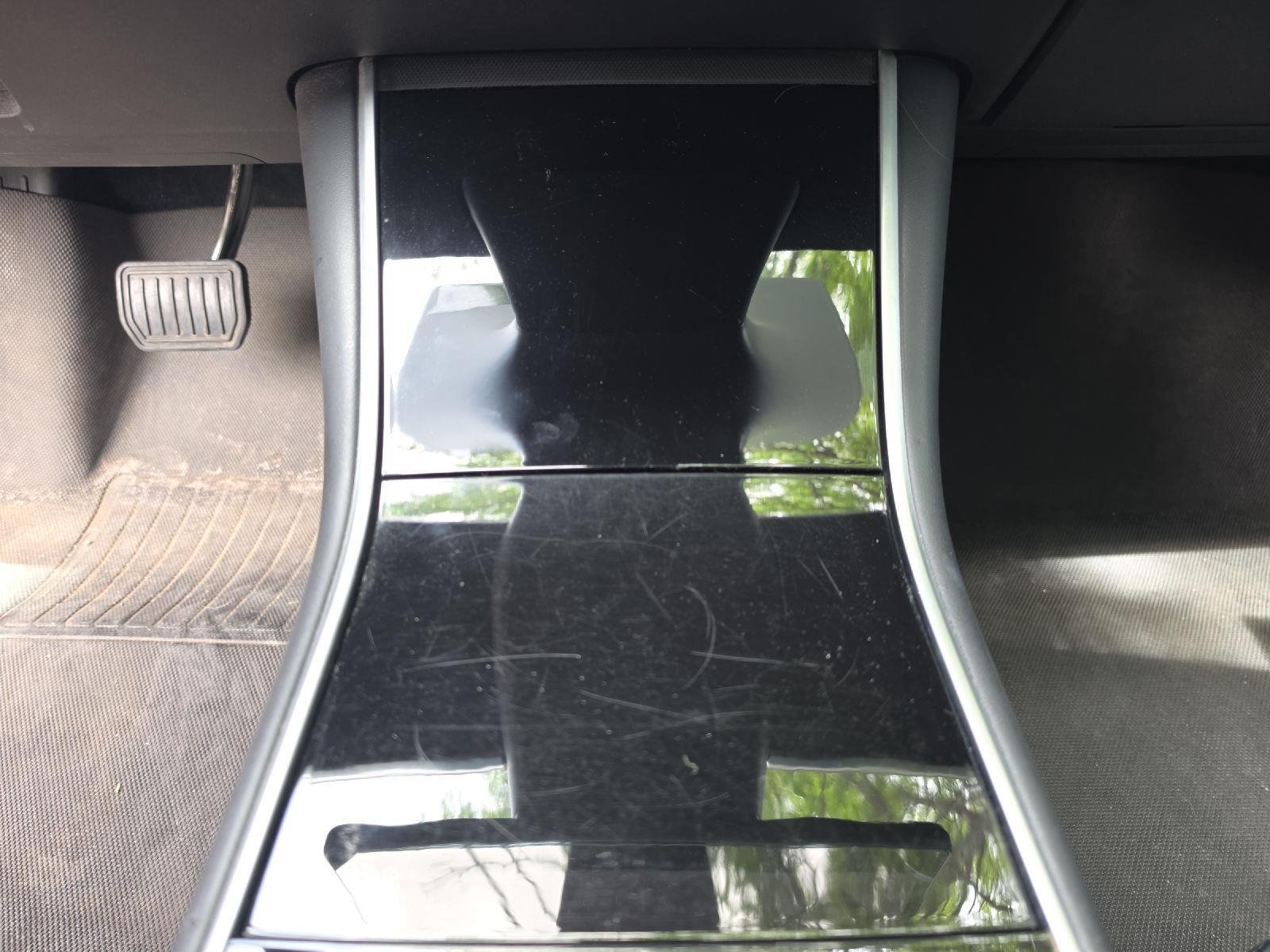 Used 2018  Tesla Long Range Battery image 47