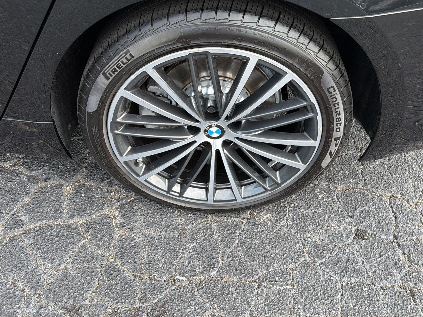 Used 2023 Black Sapphire Metallic BMW 530i image 37