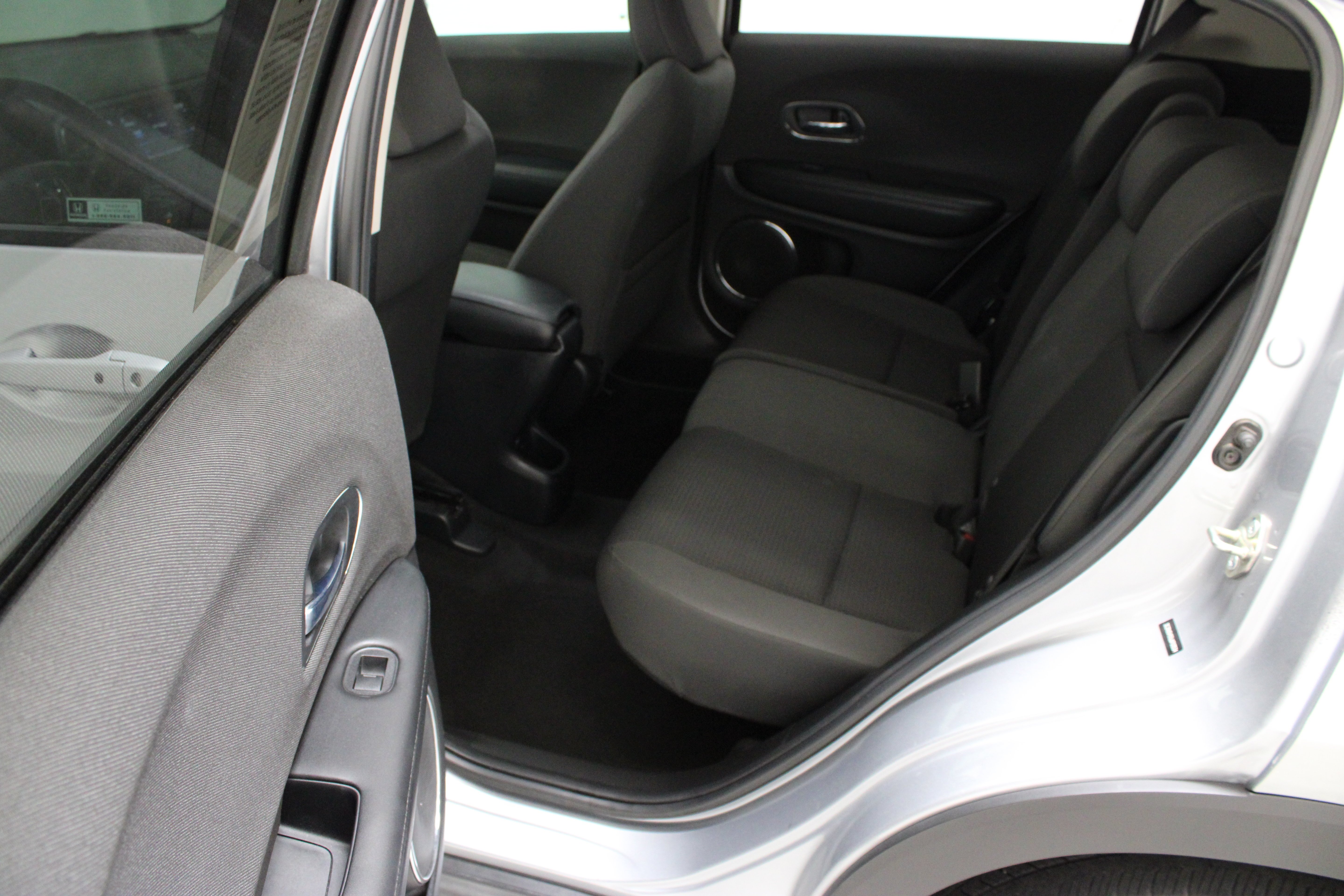 Used 2020 Lunar Silver Metallic Honda EX 1.8L image 26