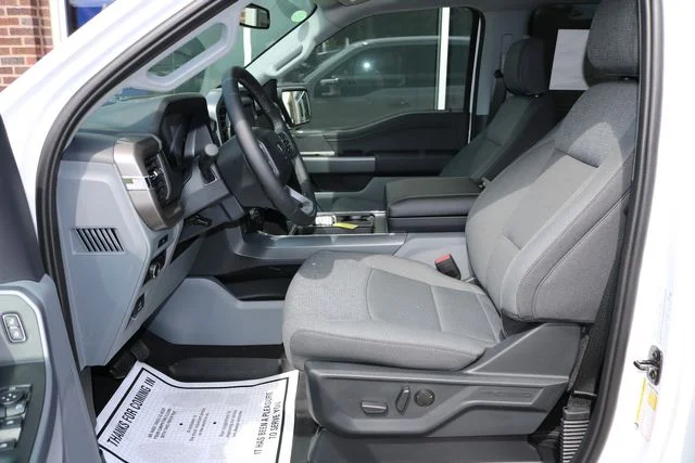New 2026 Oxford White Ford XLT image 25