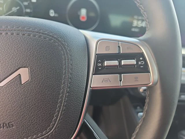 Used 2024 Black Kia SX-Prestige image 20