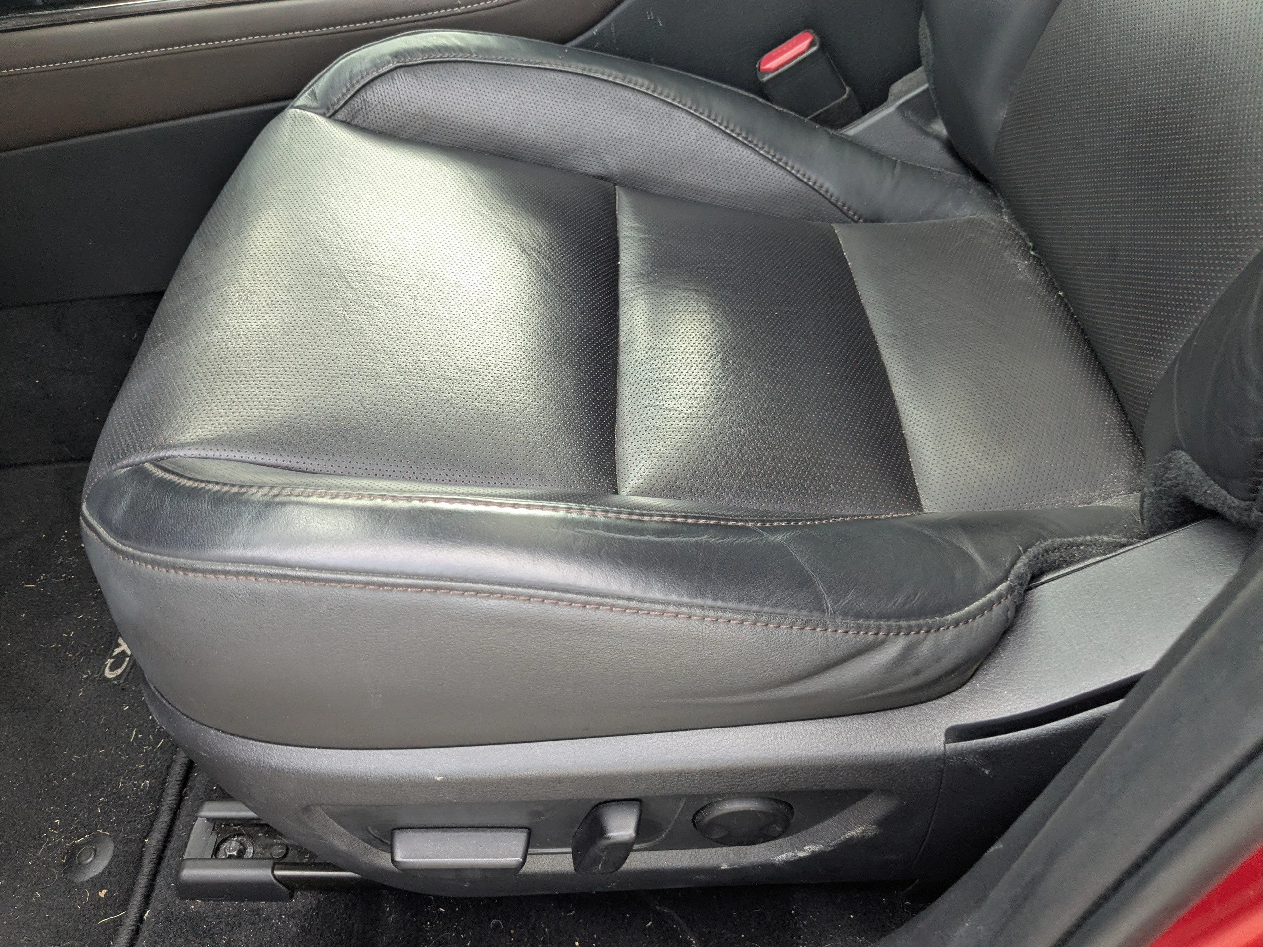 Used 2020 Soul Red Crystal Metallic Mazda Premium Package image 14