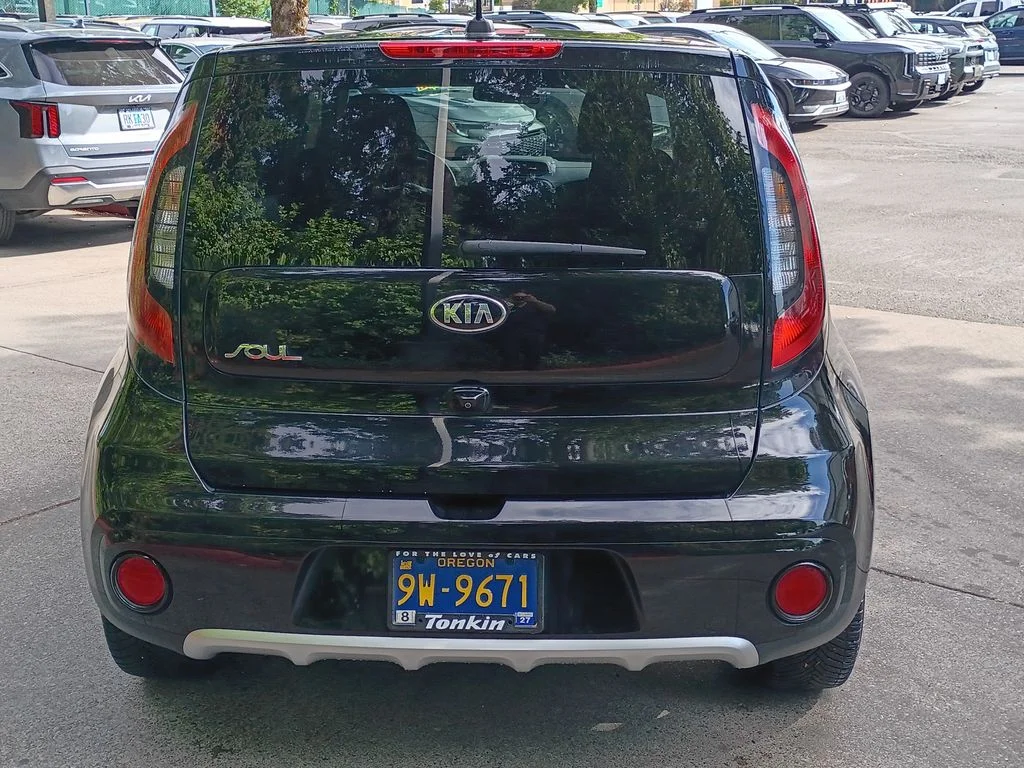 Used 2017 Shadow Black Kia Plus image 5
