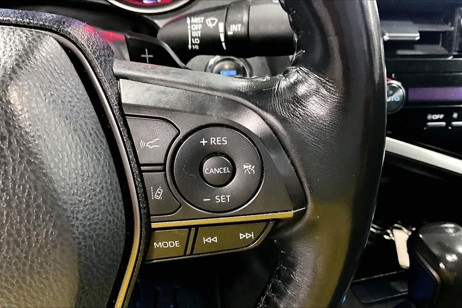 Certified Used 2021 Wind Chill Pearl Toyota XSE image 24