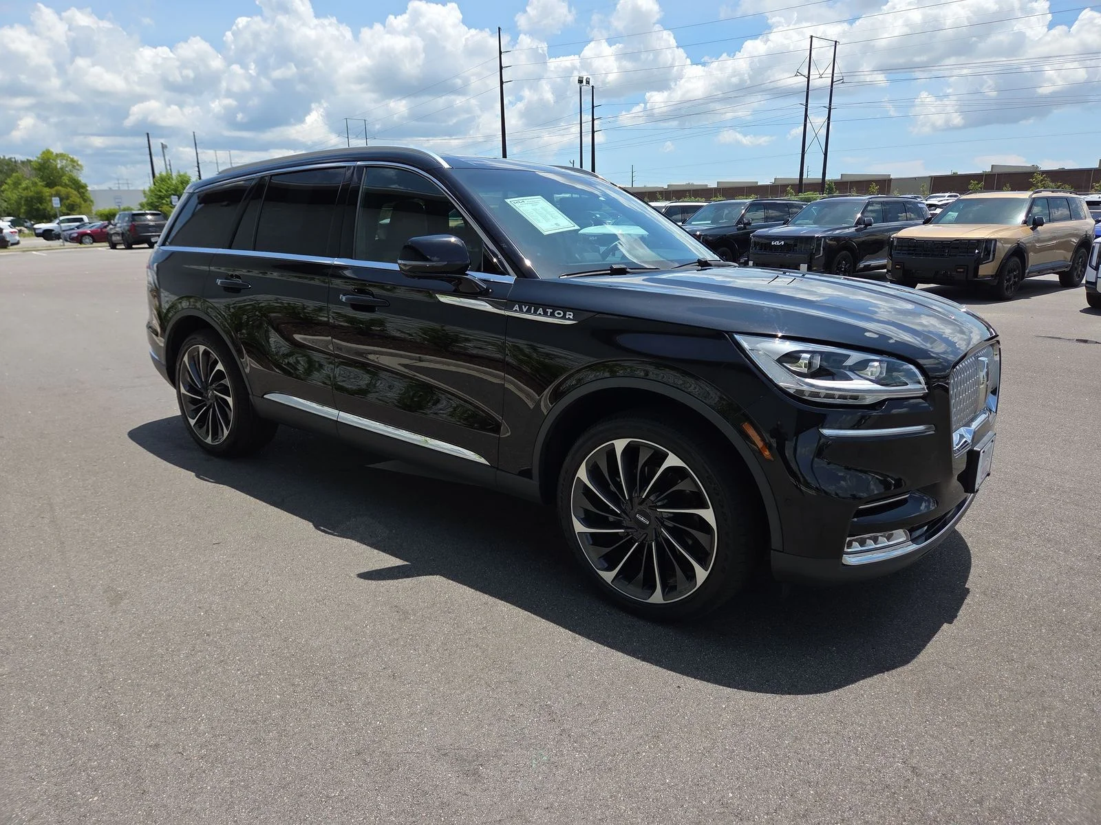 Used 2024 Black Metallic Lincoln Reserve image 8