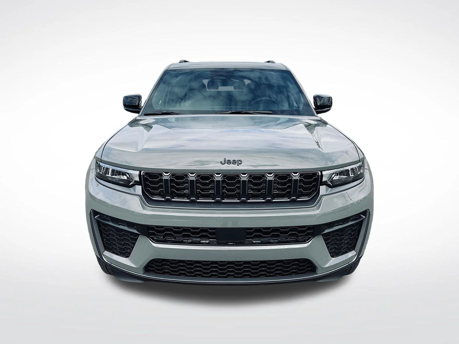 New 2027 Gray Jeep Laredo Altitude image 8