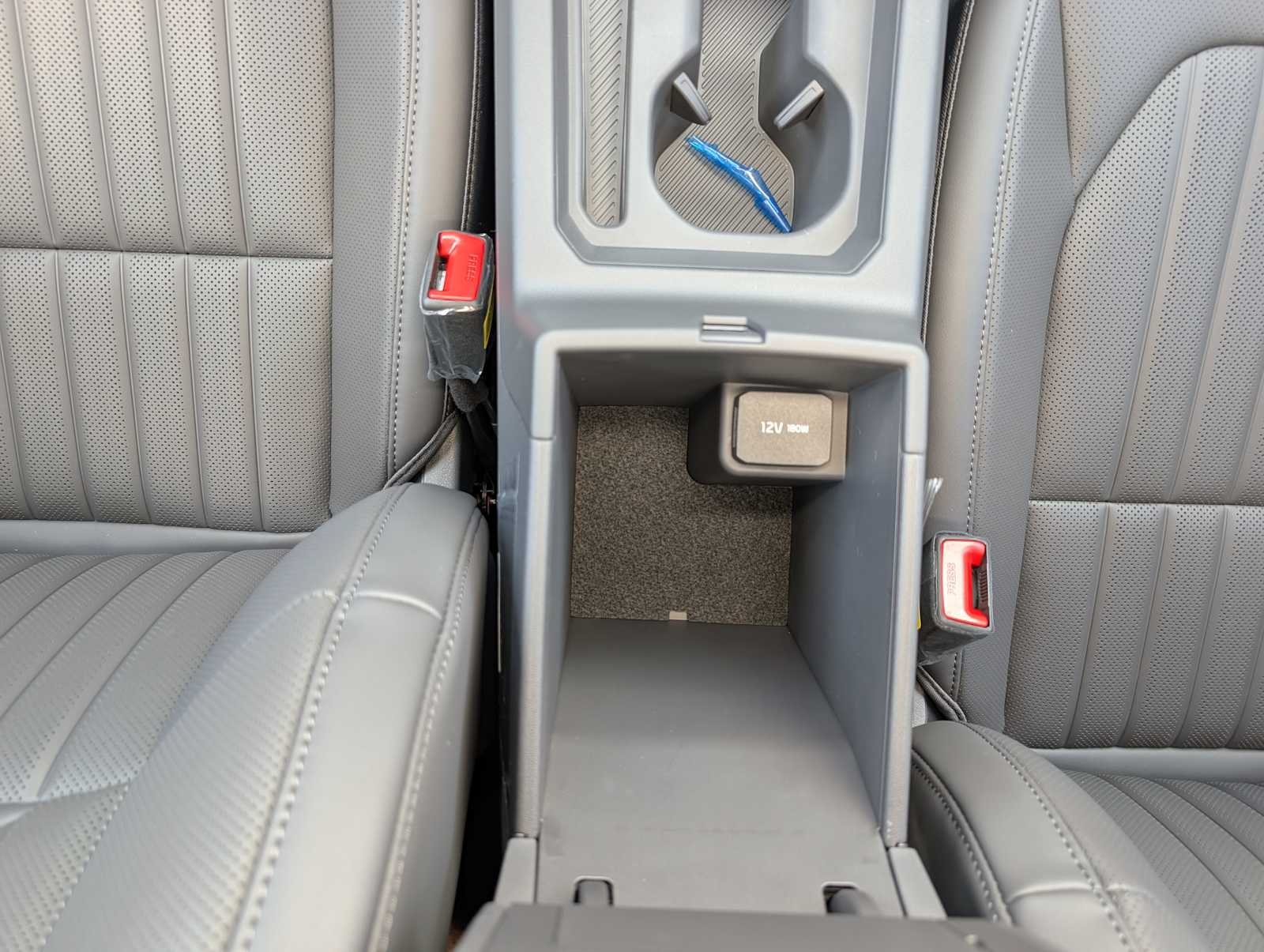 New 2027 Pale Gray Kia X-Line S image 14