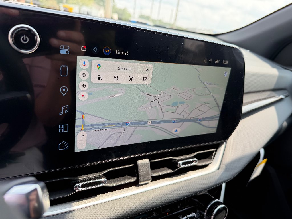 2027 Chevrolet Equinox LT - Photo 32