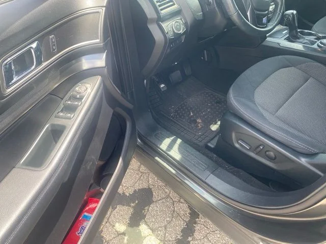 Certified Used 2019 Magnetic Ford XLT image 10