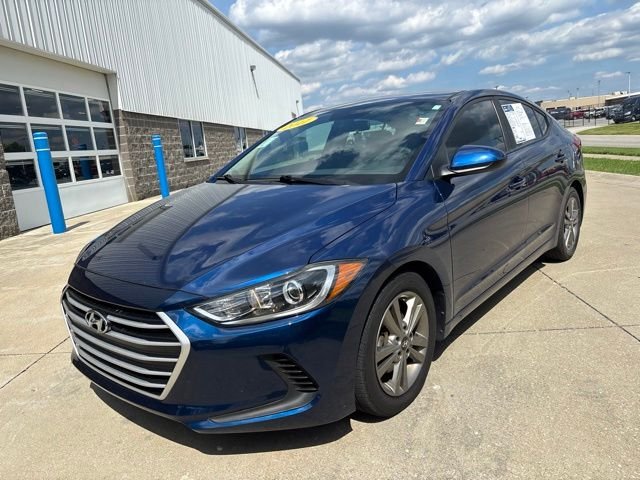 Used 2017 Lakeside Blue Hyundai SE image 3