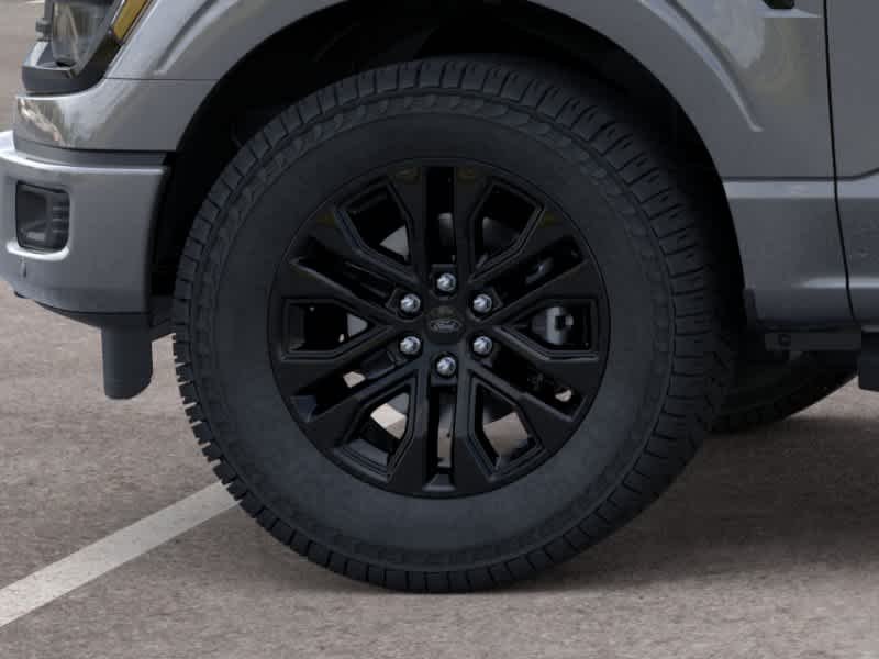 New 2026 Carbonized Gray Metallic Ford XLT image 19