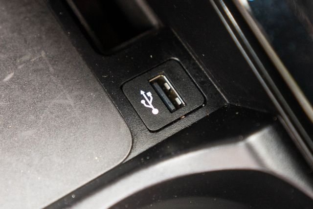 Used 2023 Jet Black BMW xDrive30i image 29