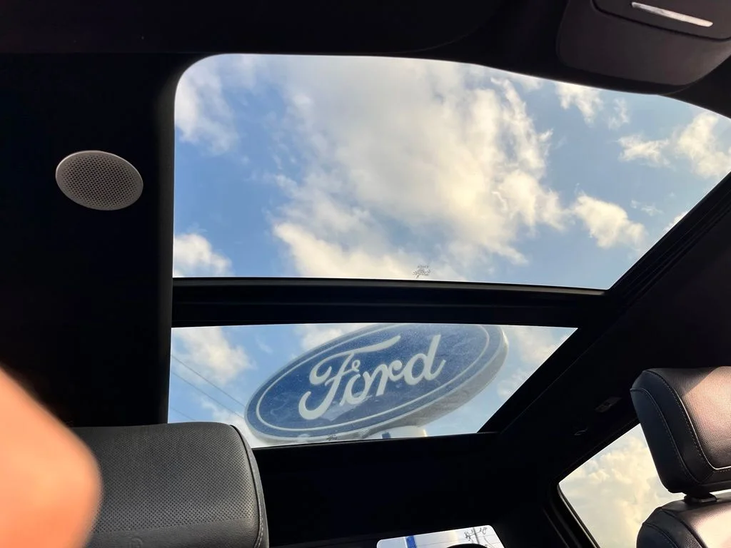 Used 2023 Black Ford Lariat image 19