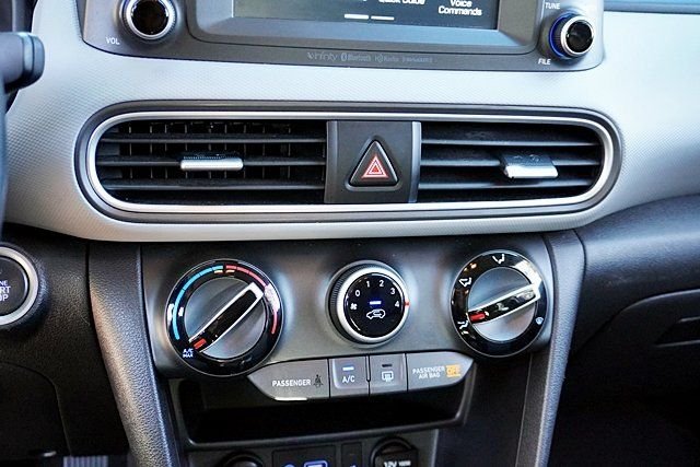 Used 2020 Gray Hyundai SEL Plus image 27