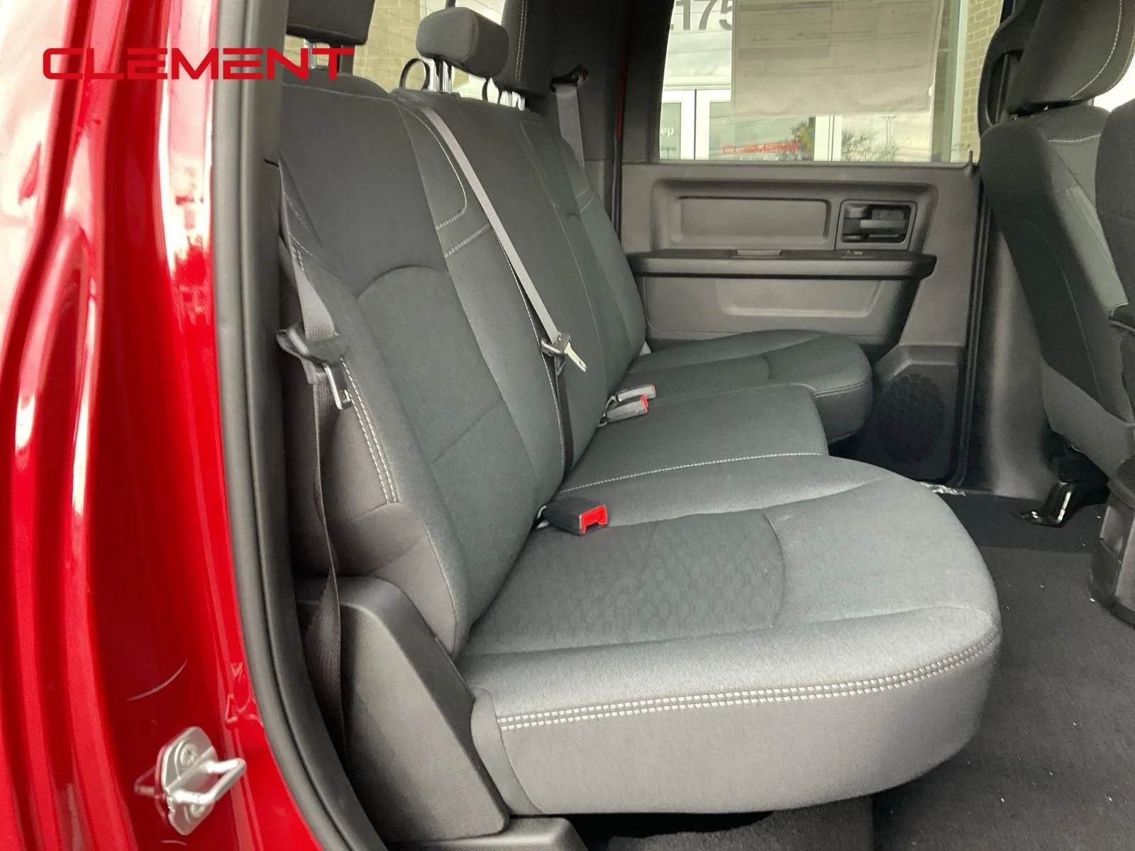 New 2026 Molten Red Pearl-Coat Exterior Paint RAM Tradesman image 21