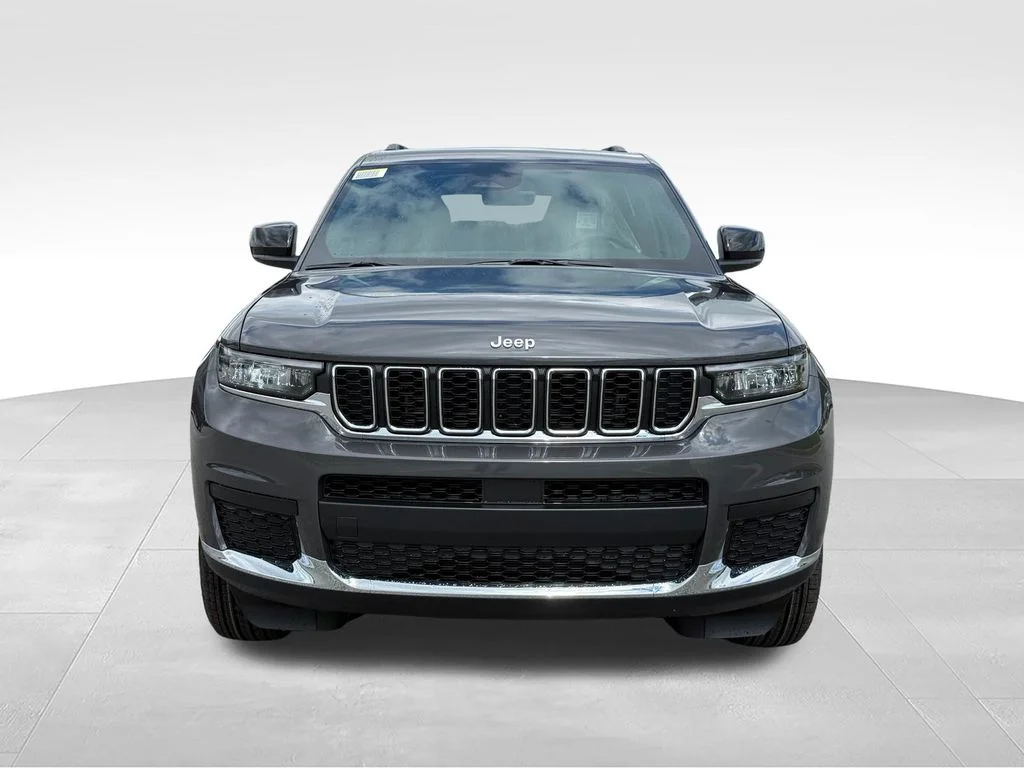 New 2026 Baltic Gray Metallic Clear-Coat Exterior Paint Jeep Laredo image 28