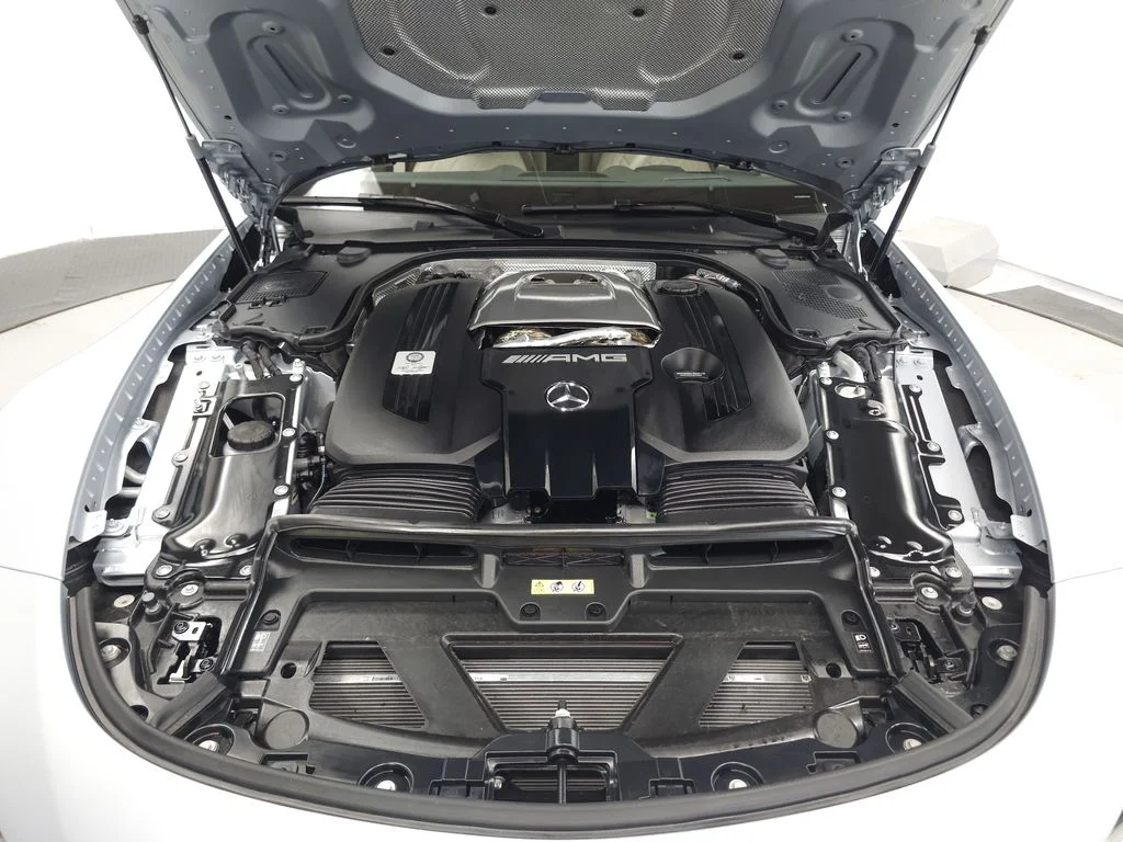 Certified Used 2025 MANUFAKTUR Cirrus Silver MAGNO Mercedes-Benz SL 63 AMG® image 37