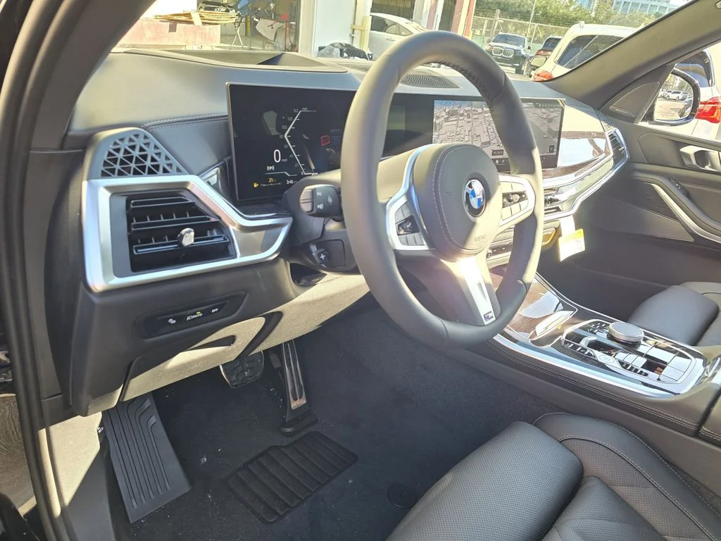 Used 2026 Black BMW sDrive40i image 15