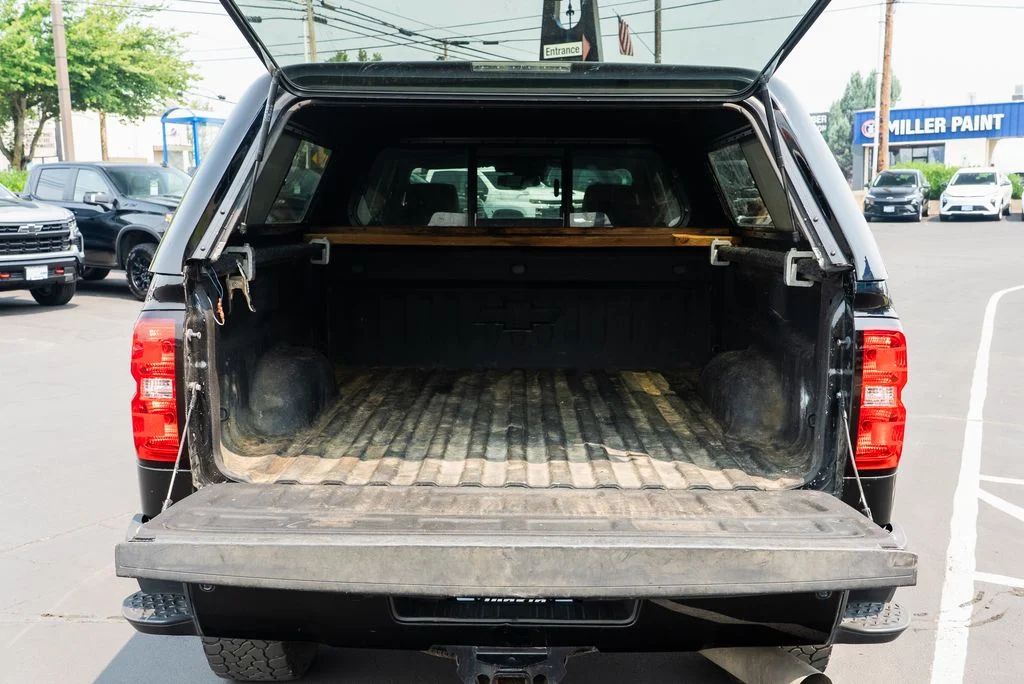 Used 2019 Black Chevrolet LTZ image 9