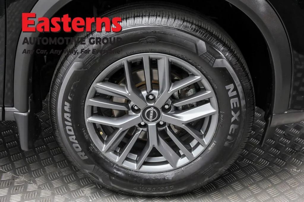 Used 2023 Black Nissan S image 30
